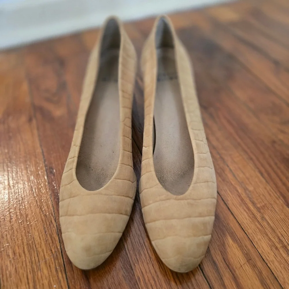 Stuart Weitzman Heel Womens 9 Tan Leather Pumps